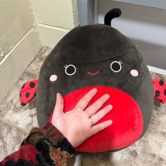 Trudy Ladybug Squishmellow Red Black NEW Kids Unisex Toy Stuffed Animal NWT Fun - Picture 16 of 16
